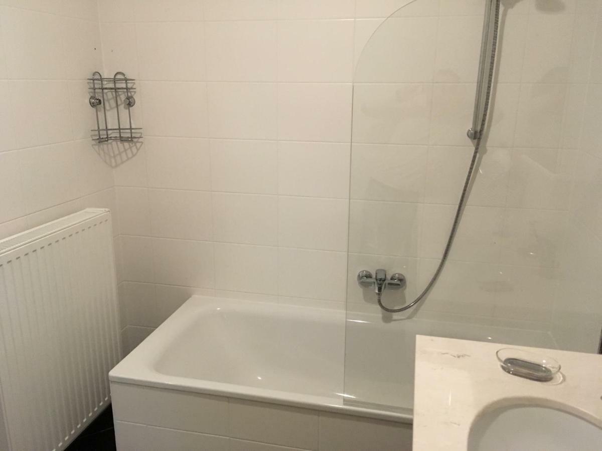 White Vintage Park View Apartment Vienne Extérieur photo