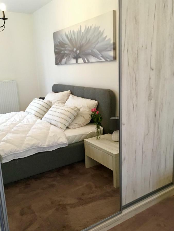 White Vintage Park View Apartment Vienne Extérieur photo