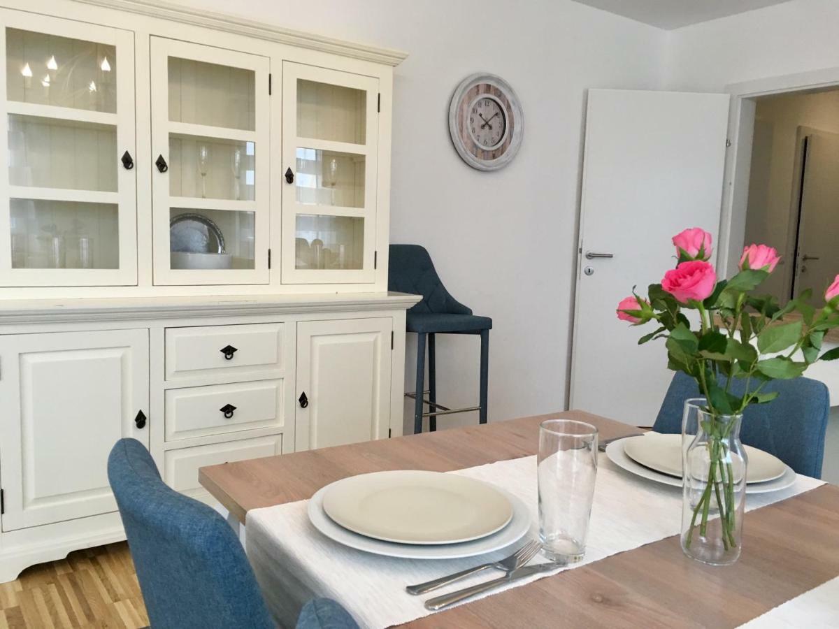 White Vintage Park View Apartment Vienne Extérieur photo